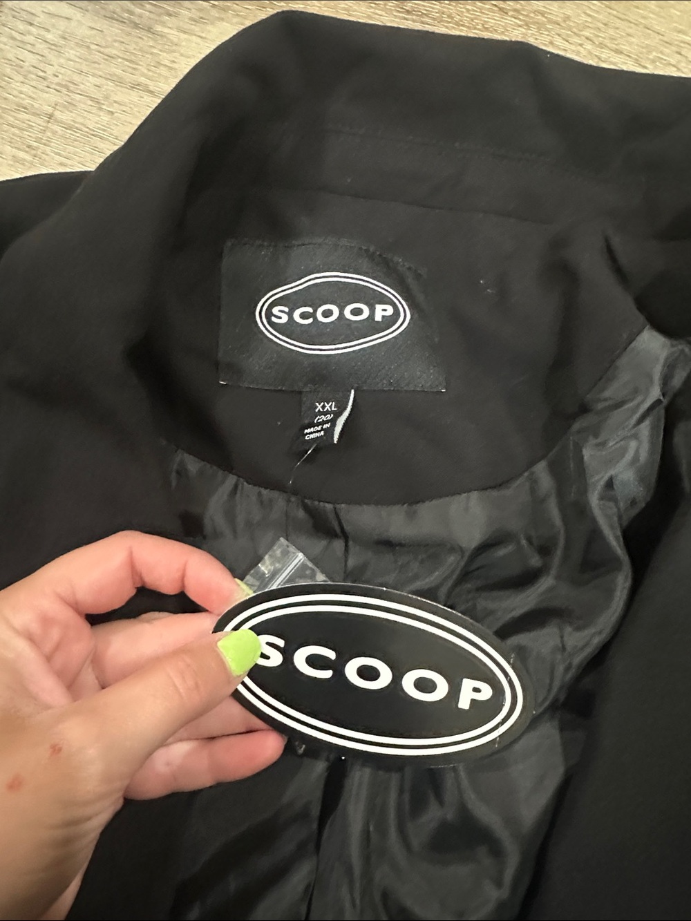 Scoop Black Short-Sleeve Blazer boxy blazer black soot - Picture 2 of 3